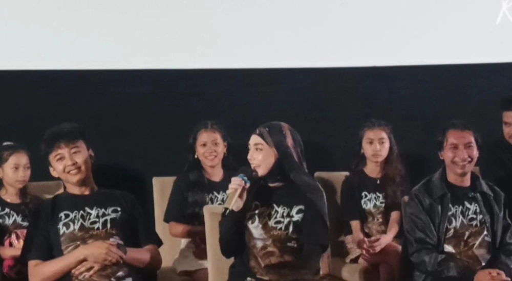 Celine Evangelista dalam konferensi pers di Senayan, Jakarta Pusat, pada Selasa (21102025). [FTNews/Raka]